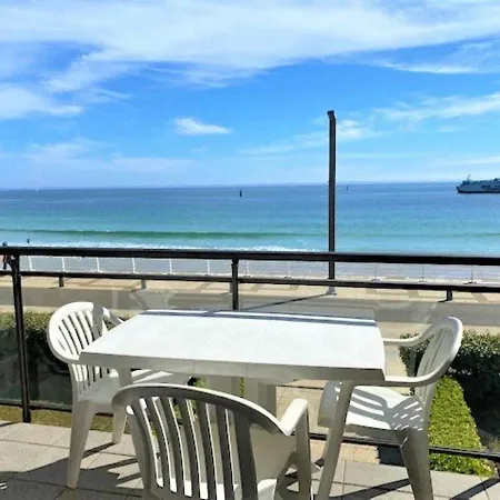 Apartment Equipe A Avec Terrasse Et Garage - Fr-1-478-118 *